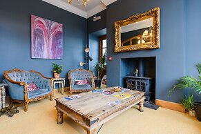 Jolyon's Boutique Hotel