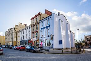 Jolyon's Boutique Hotel