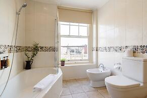 Jolyon's Boutique Hotel
