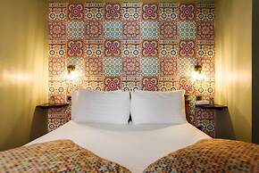 Jolyon's Boutique Hotel