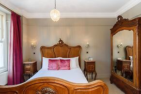 Jolyon's Boutique Hotel