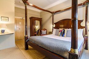 Jolyon's Boutique Hotel