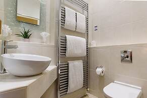 Jolyon's Boutique Hotel