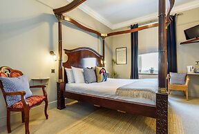 Jolyon's Boutique Hotel