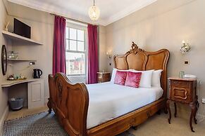 Jolyon's Boutique Hotel