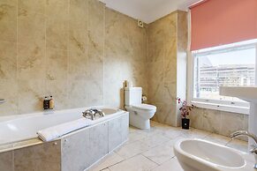 Jolyon's Boutique Hotel