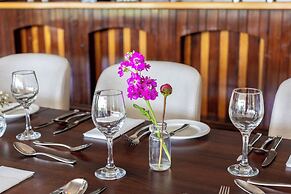 Killarney Heights Hotel