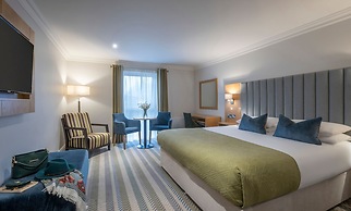 Killarney Heights Hotel