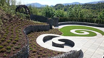 Killarney Heights Hotel