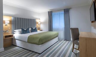 Killarney Heights Hotel