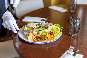 Killarney Heights Hotel