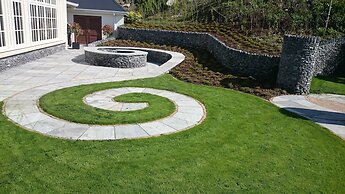 Killarney Heights Hotel