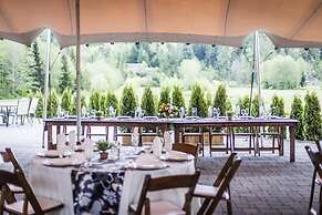 Executive Suites Hotel & Resort, Squamish