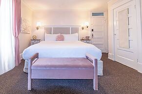 Inn on Charlotte