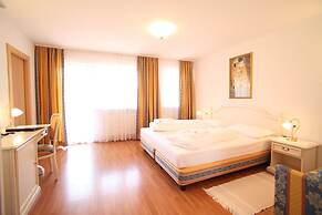 Hotel Bad Salomonsbrunn
