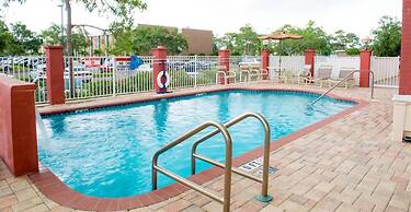 Comfort Inn & Suites Northeast - Gateway