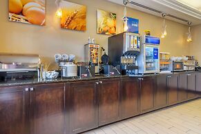 Comfort Inn & Suites Northeast - Gateway