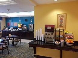 Comfort Inn & Suites Northeast - Gateway