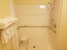 Comfort Inn & Suites Northeast - Gateway