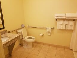 Comfort Inn & Suites Northeast - Gateway