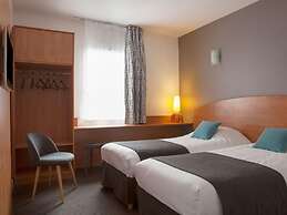 Brit Hotel Bressuire (formerly Plume Hotel)