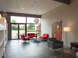 Brit Hotel Bressuire (formerly Plume Hotel)