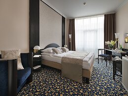 EA Hotel Royal Esprit