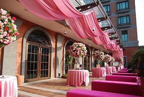 Grand Victoria Hotel