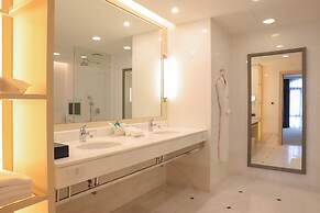 Grand Victoria Hotel