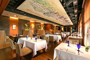 Grand Victoria Hotel