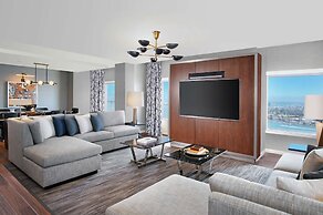 Hilton San Diego Bayfront