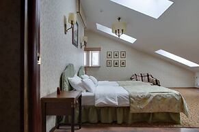 Lancaster Court Hotel