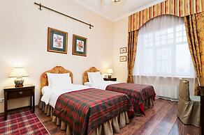 Lancaster Court Hotel