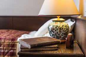 Lancaster Court Hotel