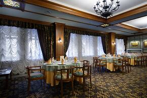 Lancaster Court Hotel