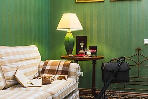 Lancaster Court Hotel