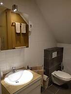 Canalview Hotel Ter Reien