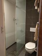 Canalview Hotel Ter Reien