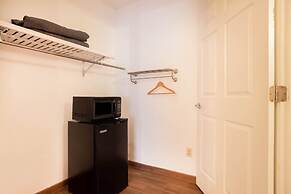 OYO Waterfront Hotel - Cape Coral/Fort Myers, FL