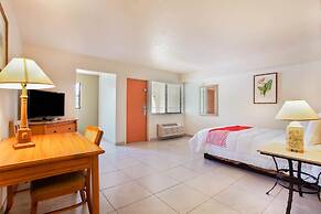 OYO Waterfront Hotel - Cape Coral/Fort Myers, FL