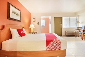 OYO Waterfront Hotel - Cape Coral/Fort Myers, FL