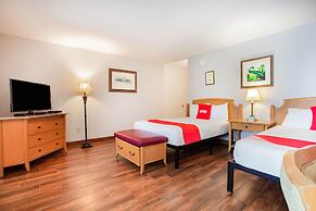 OYO Waterfront Hotel - Cape Coral/Fort Myers, FL