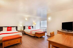 OYO Waterfront Hotel - Cape Coral/Fort Myers, FL