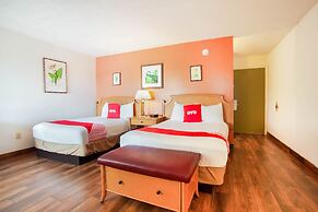 OYO Waterfront Hotel - Cape Coral/Fort Myers, FL