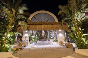 Flamingo Hotel & Spa - Pet Friendly