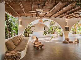 Flamingo Hotel & Spa - Pet Friendly