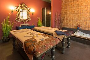 Flamingo Hotel & Spa - Pet Friendly