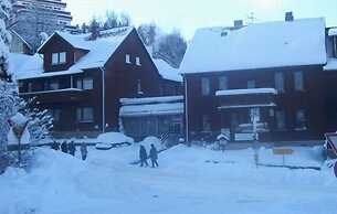 Hotel Pension am Kurmittelhaus
