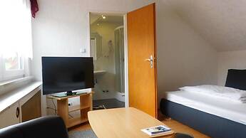 Hotel Pension am Kurmittelhaus