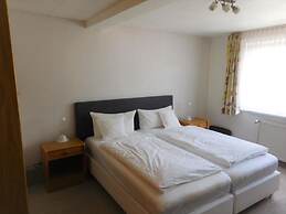 Hotel Pension am Kurmittelhaus